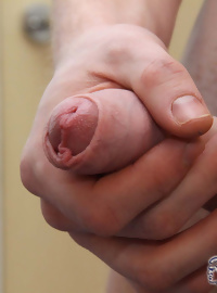 Wanking Out A Load With Andro