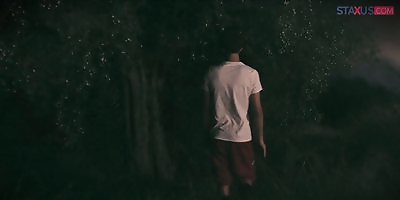 Staxus.com: True Blood Sucker - Halloween Special