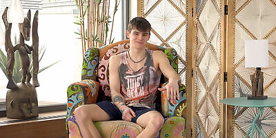 Freshmen: SOLO: Adrien Monteiro