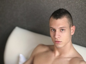 Shawn Pin-Up