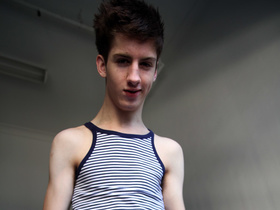 Aussie twink Rick showing off that great fat dick