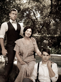 His Mothers Lover