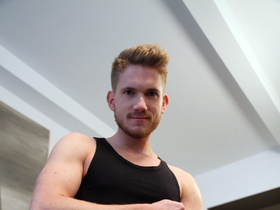 Going in Deep - Axel Jackson gives us a lesson in handling sex toys
