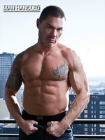 Jason Vault Works Over Alexy Tylers Muscles