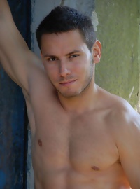 Muscle Stud