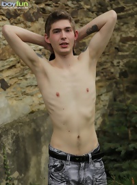 Pete Crash whips out his big dick in the backyard