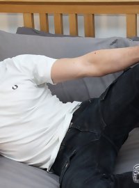 Wanking With Hung Uncut Dean