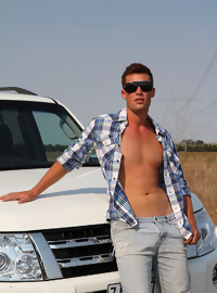 Aussie boy Lincoln Ashby stops for a roadside wank