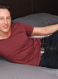 Kingsley Arrives For His Solo