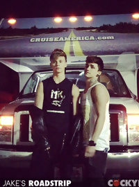 Max and Jakes ROADSTRIP - Instagram