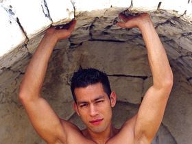 Ricky Martinez