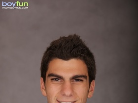 Sexy stud Maxim Moira busts a nut onto his stomach