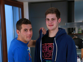 Tall and Athletic Young Jack More Than Happy with his 1st Man Blow Job