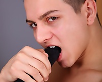 Cute twink Jack Dawson blows a load onto his stomach