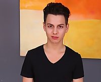 Cute twink Jack Dawson blows a load onto his stomach