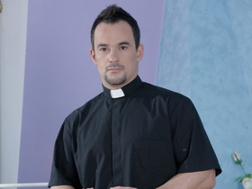 Flip-flop priestly fuckers take love of man to a whole new cum-bustin level