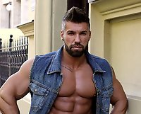 Getting Bigger by the Minute photos