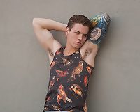 Zane Porter fucks sexy twink Justin Owen