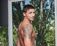 Straight Muscle Hunk Zach Ramos shows off his Gym Ready Bod