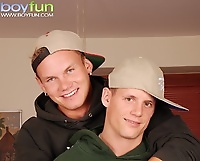 Casper Wats and Damien Hickl fucking in the kitchen