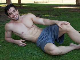 Enrique shows his muscle and his cock