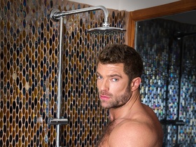 Sean Lawrence