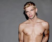 Dalton Briggs Fucks Dillon Rossi