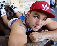 Straight Australian Men - Meet Hunter Jones at BentleyRace