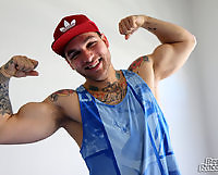 Straight Australian Men - Meet Hunter Jones at BentleyRace