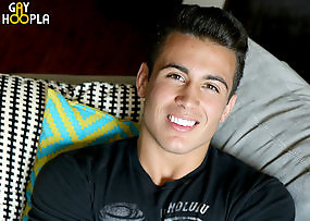 Handsome Hunk Taylor Shift JERKS His COCK For You