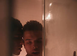 Evan Knoxx seduces Kane Fox with his big cock