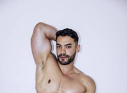 Arad Winwin and Tanner Valentino