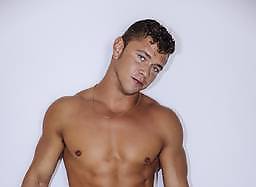 Arad Winwin and Tanner Valentino