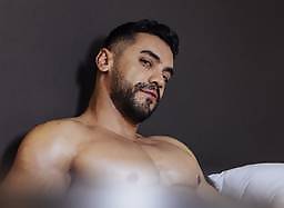 Arad Winwin and Tanner Valentino