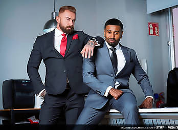 Menatplay: Stiff