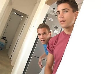 Freshmen: Hung Joel Birkin fucks Gino Mosca and Scott Bennet bareback