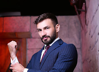 Menatplay: Spanish Cruising Spot, Part 3