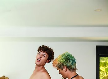 Staxus: Toys BB Twinks Sc.2 - Caruso Rainbow and Trevor Twink