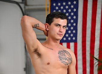 Active duty : Jax Thirio, Justin Cross