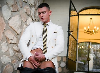 ASGMAX X MEN AT PLAY: Capo Dei Capi - MrDeepVoice