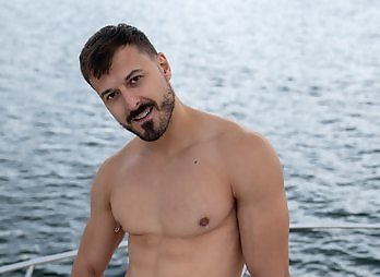 Raging Stallion: Shore Things - Ali Rush and Felix Trainor