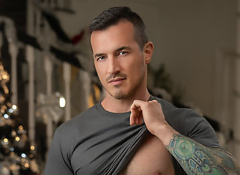 NakedSword X Falcon Studios: Bred & Breakfast: The Push It Inn - Sir Peter and Derek Kage