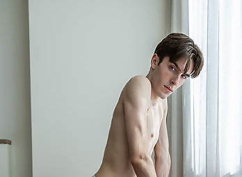 CockyBoys: Kane Fox welcomes Max Mabry