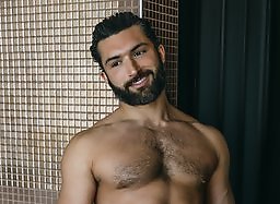 Randy Blue: Beau Butler Debut topping newcomer Paolo Bruni