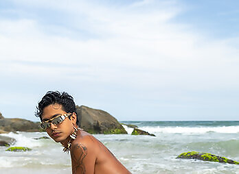 NakedSword X VoyR: Sir Peter Bangs Brazil - Sir Peter And Lvcas Ripardo