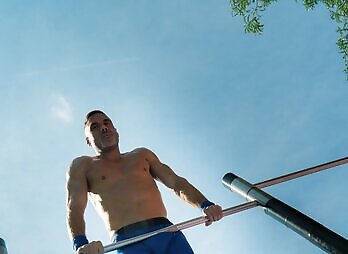 TheBroNetwork: Gymnasts - Manuel Skye and Tan Blitz