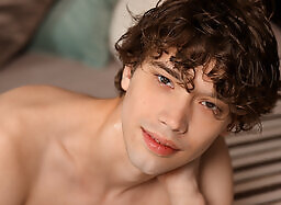 Freshmen: FIRST LOOK: Calvin Riven Photoshoot