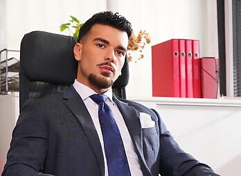 Menatplay: Overheating With Pol Prince And Koki Castillo
