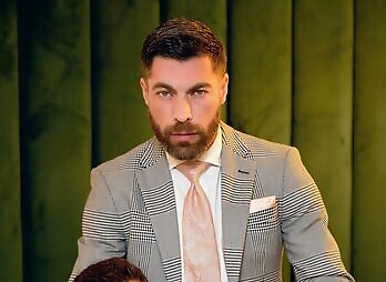 Menatplay: Squirt Casual Encounters - Businessmen Casual Hookup With OnlyMatt And Manuel Capri