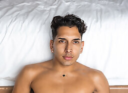 Randy Blue: Matteo Gold Debuts With Quin Quire